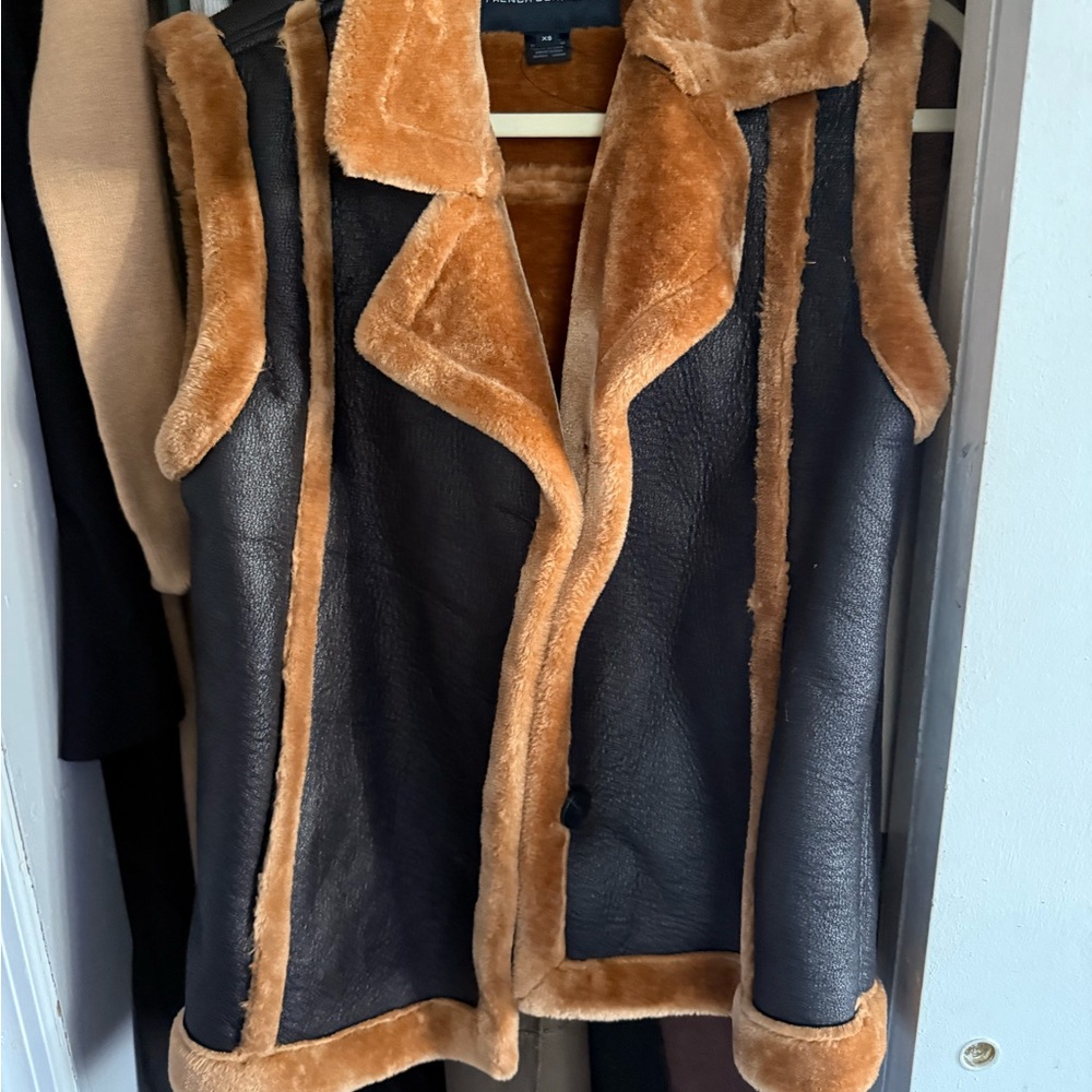 French Connection Black and Tan Shearling Vest - Picture 3 of 3